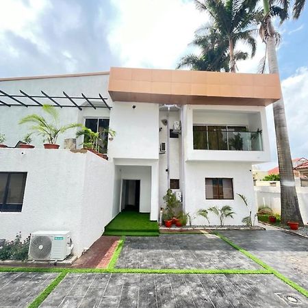 Austra Hotels And Apartments Maitama Abuja Bagian luar foto
