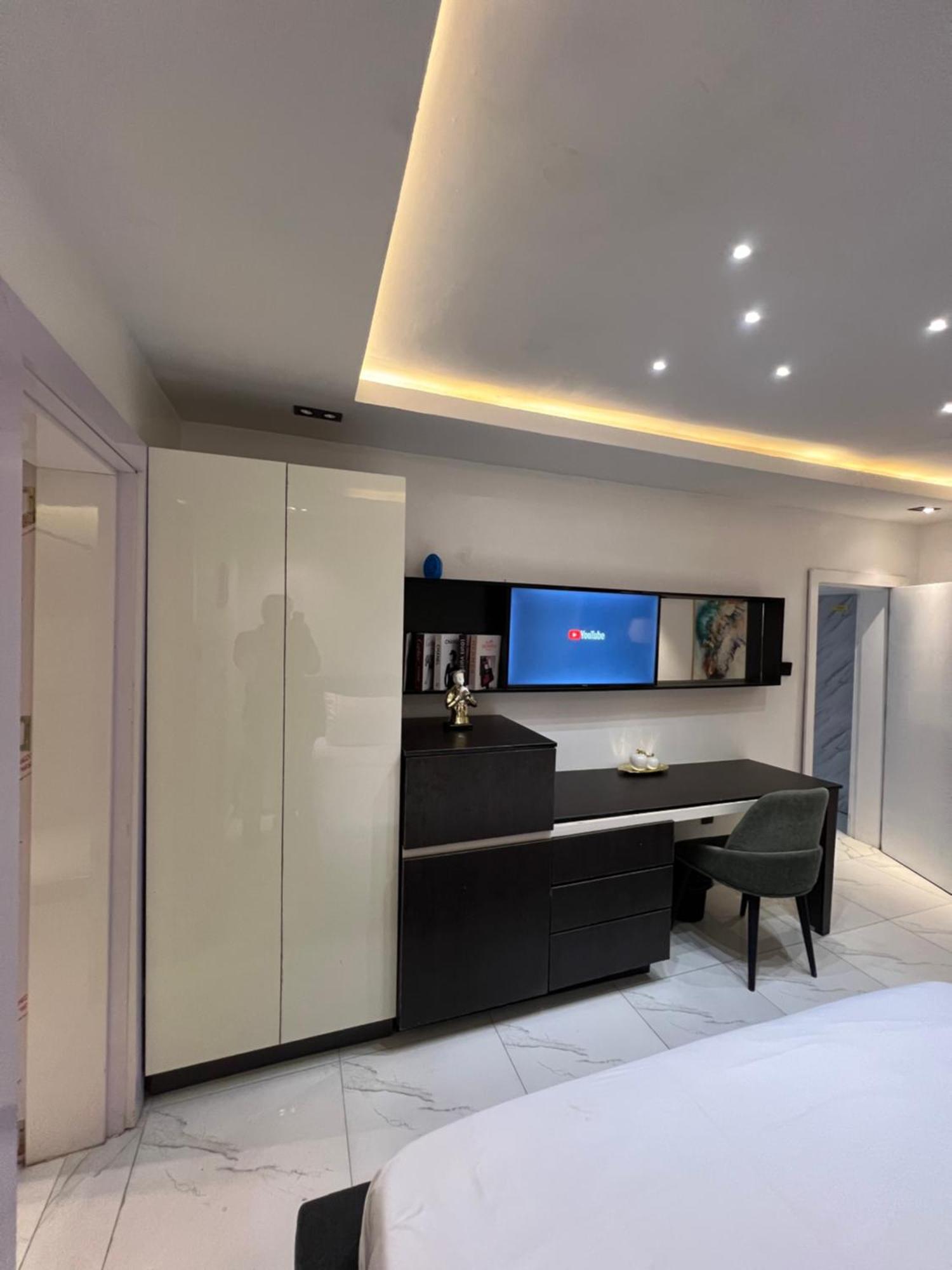 Austra Hotels And Apartments Maitama Abuja Bagian luar foto