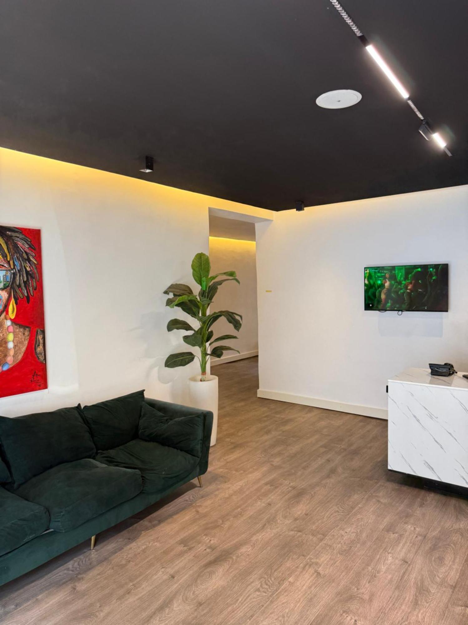 Austra Hotels And Apartments Maitama Abuja Bagian luar foto