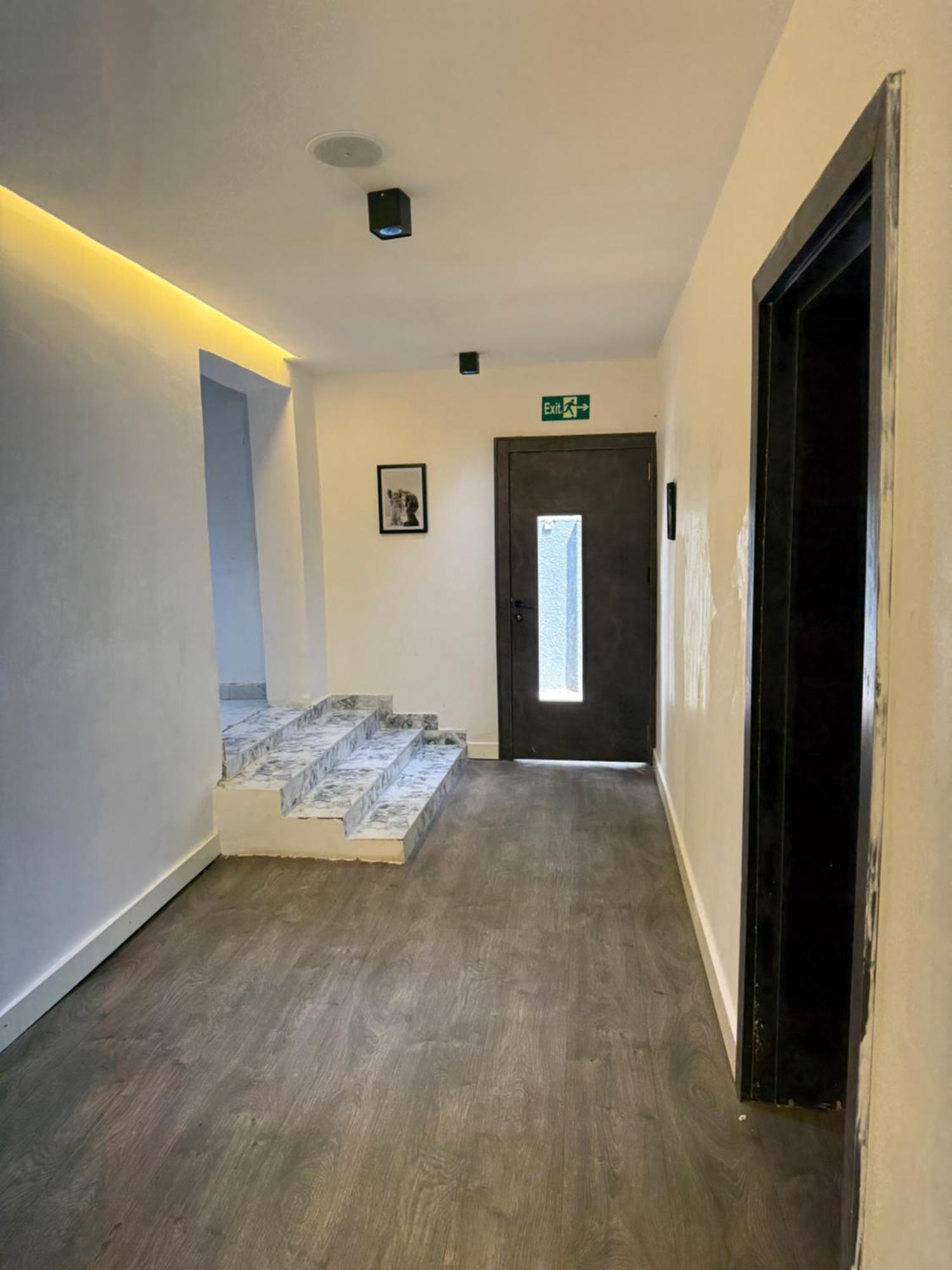 Austra Hotels And Apartments Maitama Abuja Bagian luar foto